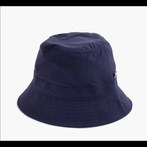 Crew cuts bucket hat